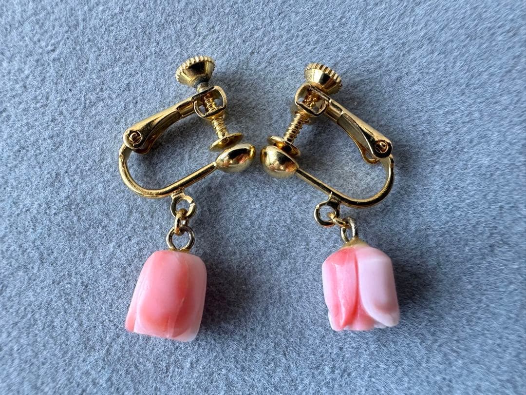 本珊瑚　サンゴ ピアス　指輪　ルースパーツ　花　彫刻　まとめ　天然石