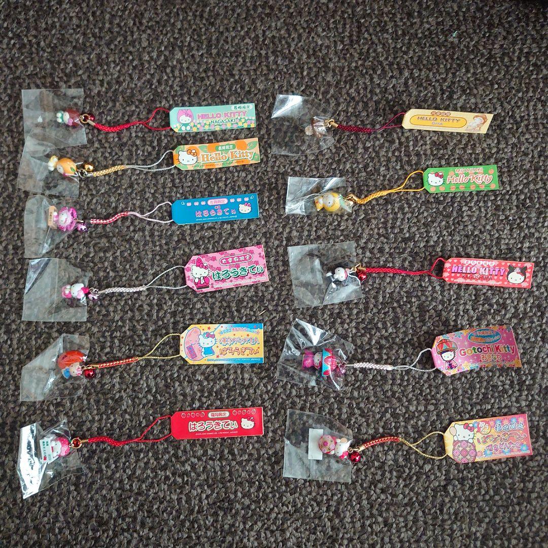 【期間限定値下げ中】キティ　グッズ　ご当地根付けストラップなどまとめ売り　63点