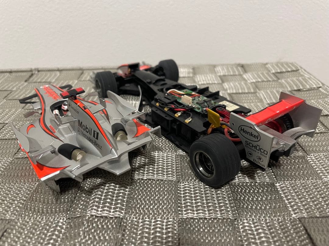 【希少】京商ミニッツF1 2.4GHz シャーシ&ボディ(3台)•ホイールセット