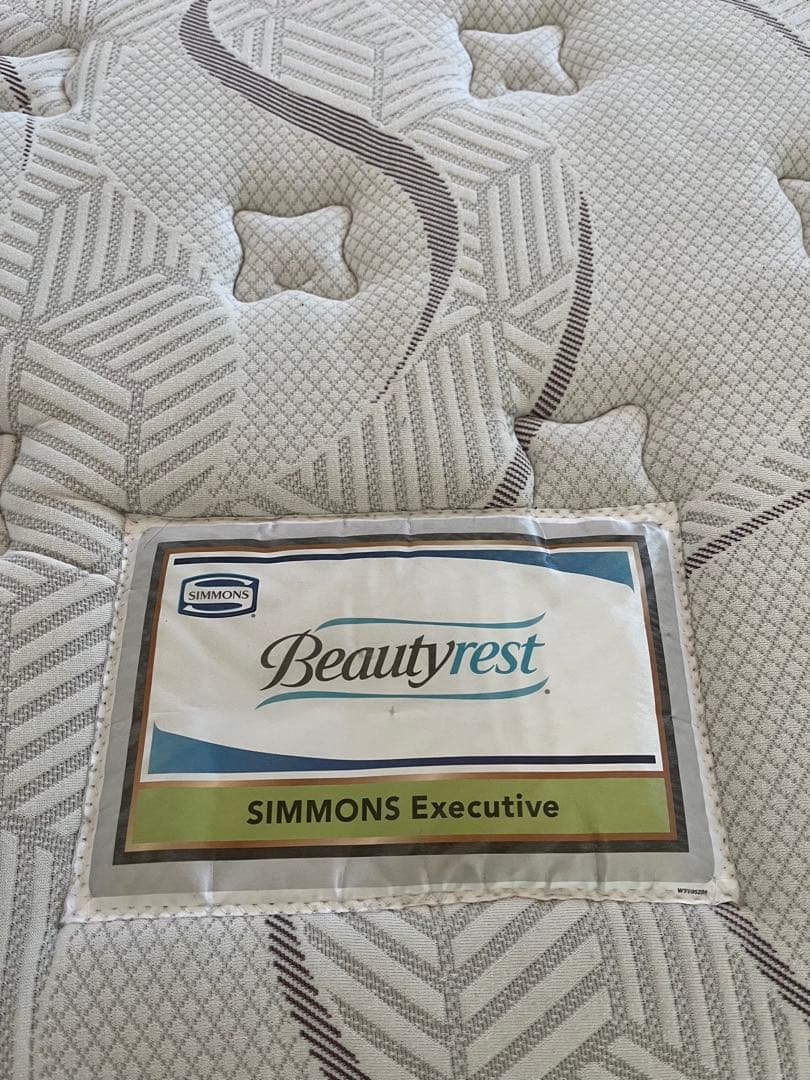SIMMONS executive Beautyrest マットレス①