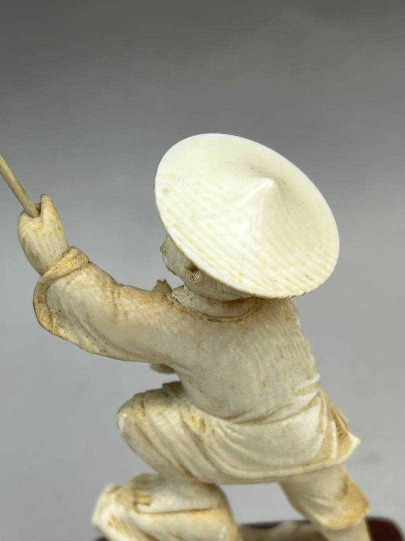 ［美品］極上 白象　翁魚釣り　61g置物　送料込み￼