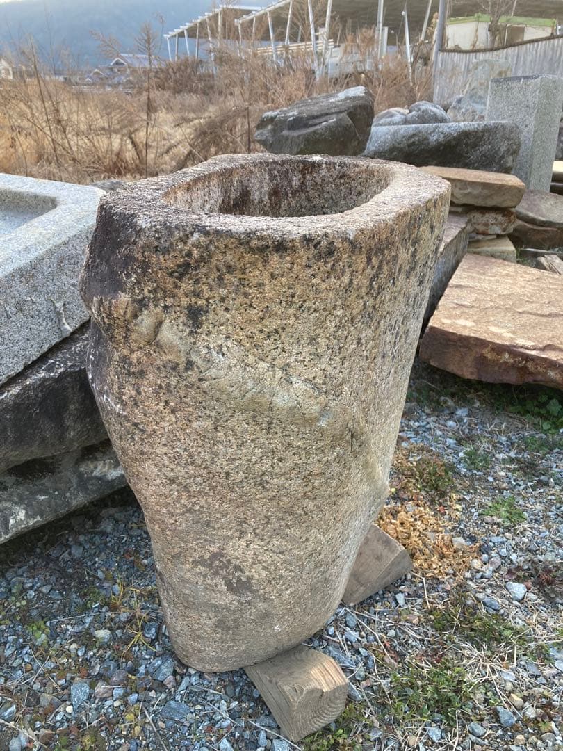 丹波石製一文字形立手水鉢