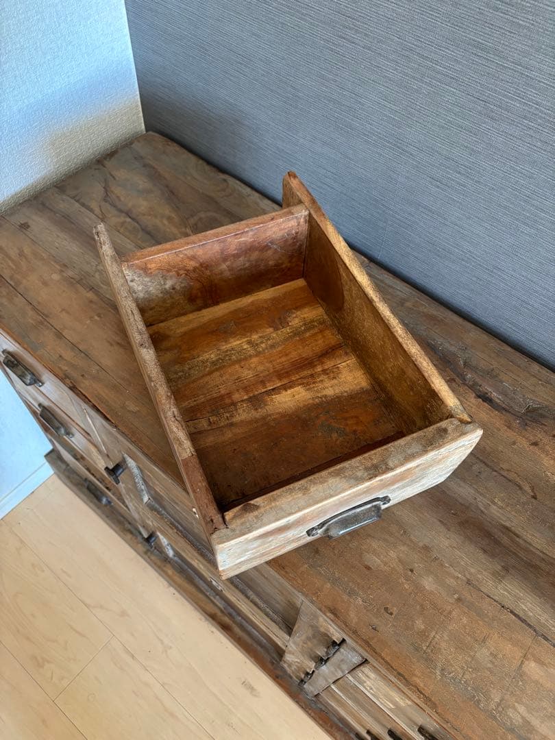 アンティーク風木製キャビネット ACME Furniture