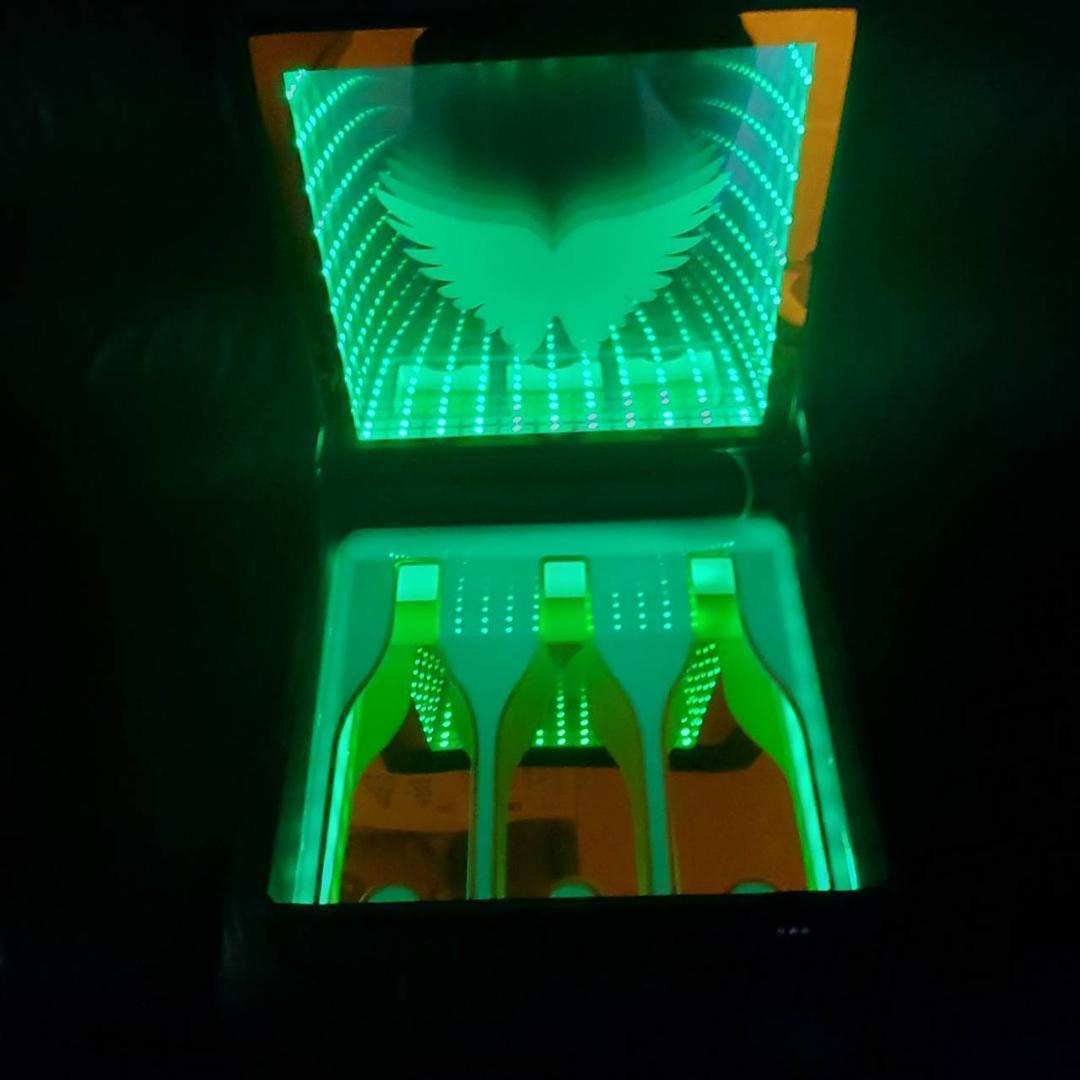 エンジェル アタッシュ ケース ANGEL シャンパン LED アルマンド