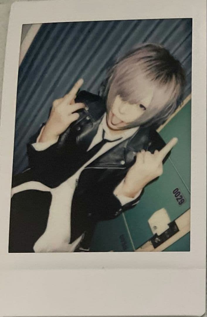 R指定 マモ チェキ - メルカリ