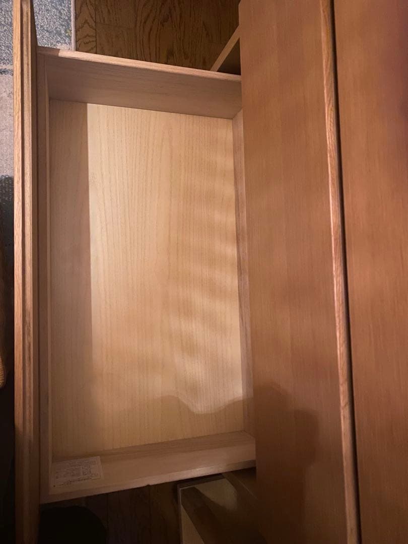 ナチュラル 食器棚 収納力抜群