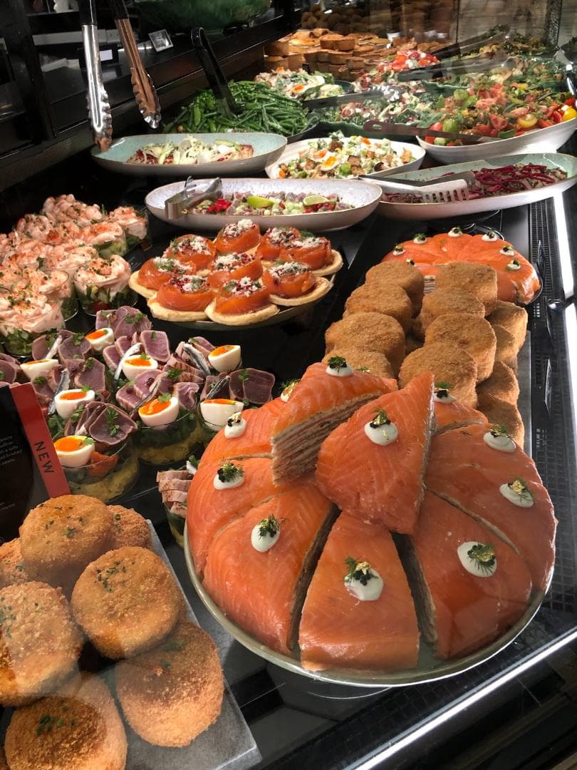 Harrods 「古代ギリシャ調ヴィンテージ コレクション・クリスマスマグ