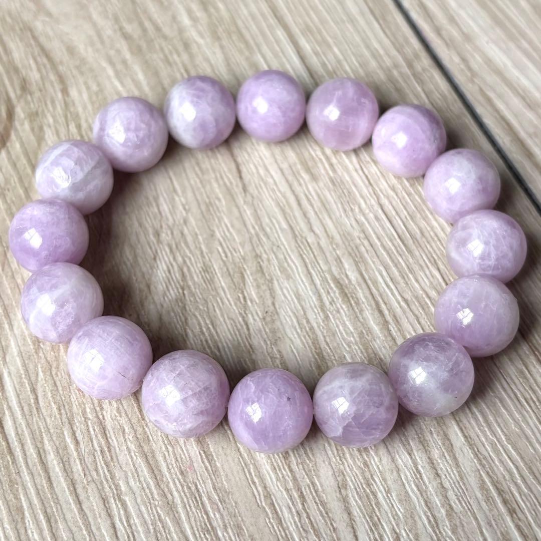 愛を与える大切さを教えてくれる/大玉クンツァイト/パワーストーンブレスレット