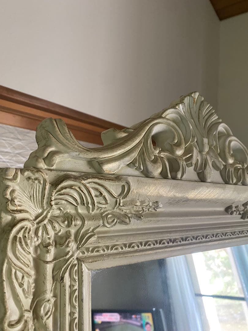 廃盤デザイン　アンティーク風スタンドミラー