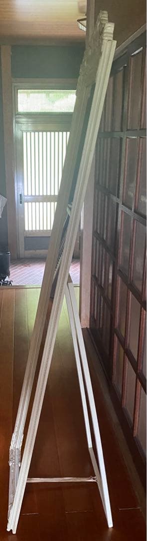 廃盤デザイン　アンティーク風スタンドミラー