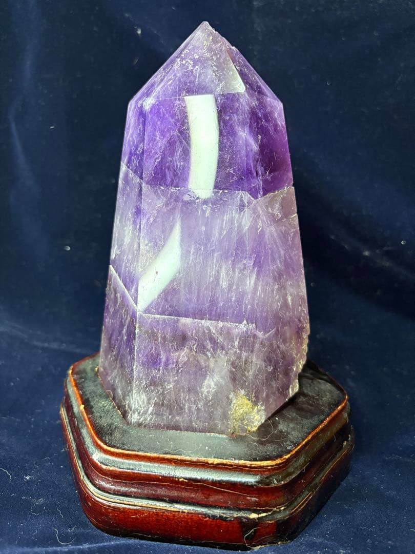 緊急値下げ！！☆アメジスト☆ ポイント型置物 木製台座付き 六角柱 紫水晶