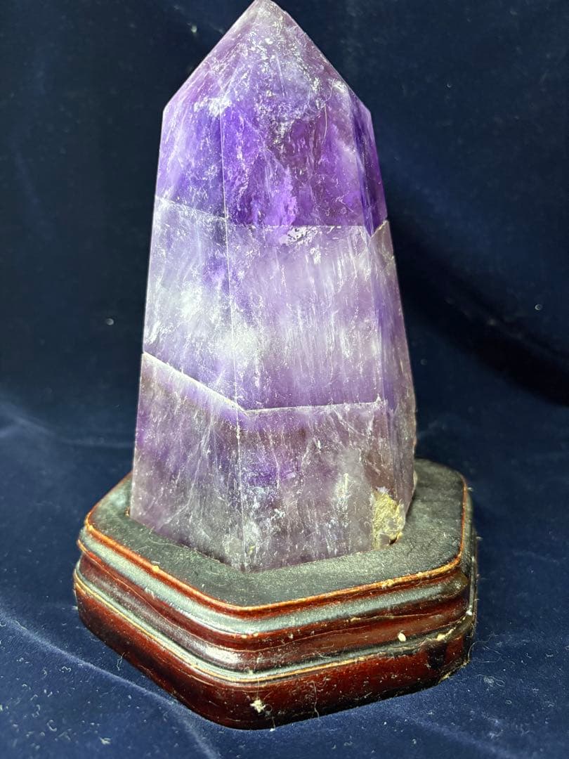 緊急値下げ！！☆アメジスト☆ ポイント型置物 木製台座付き 六角柱 紫水晶