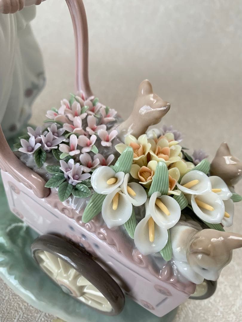 LLADRO リヤドロ キティカート 仔猫たちとお散歩