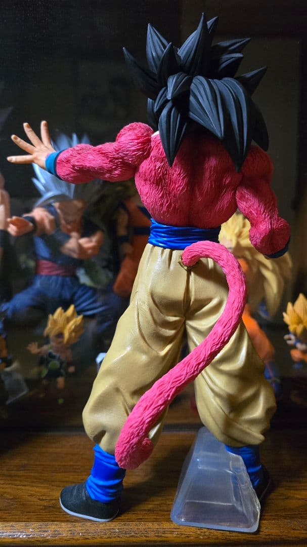 ドラゴンボール フィギュア 一番くじ 超サイヤ人4 孫悟空