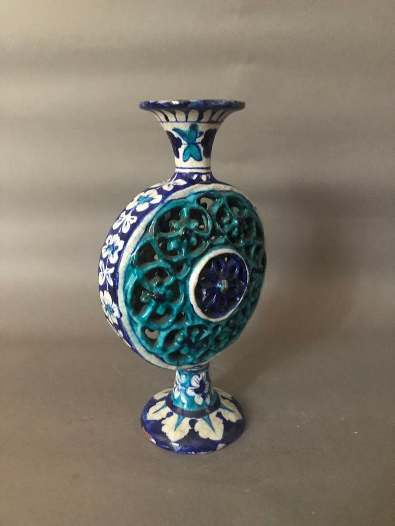 ペルシャ陶器 骨董 古美術 青瓷窯 陶器の置物 アンティーク イスラム陶器