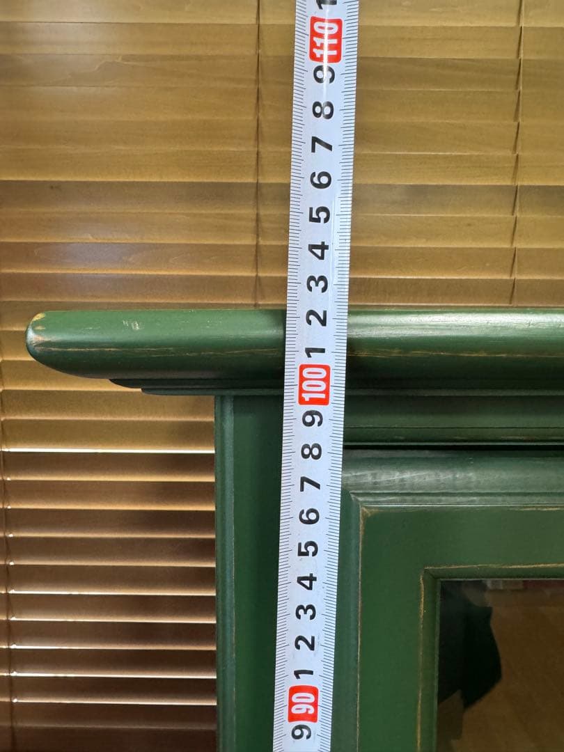 ☆アンティークダークグリーン ガラス扉木製キャビネット - メルカリ