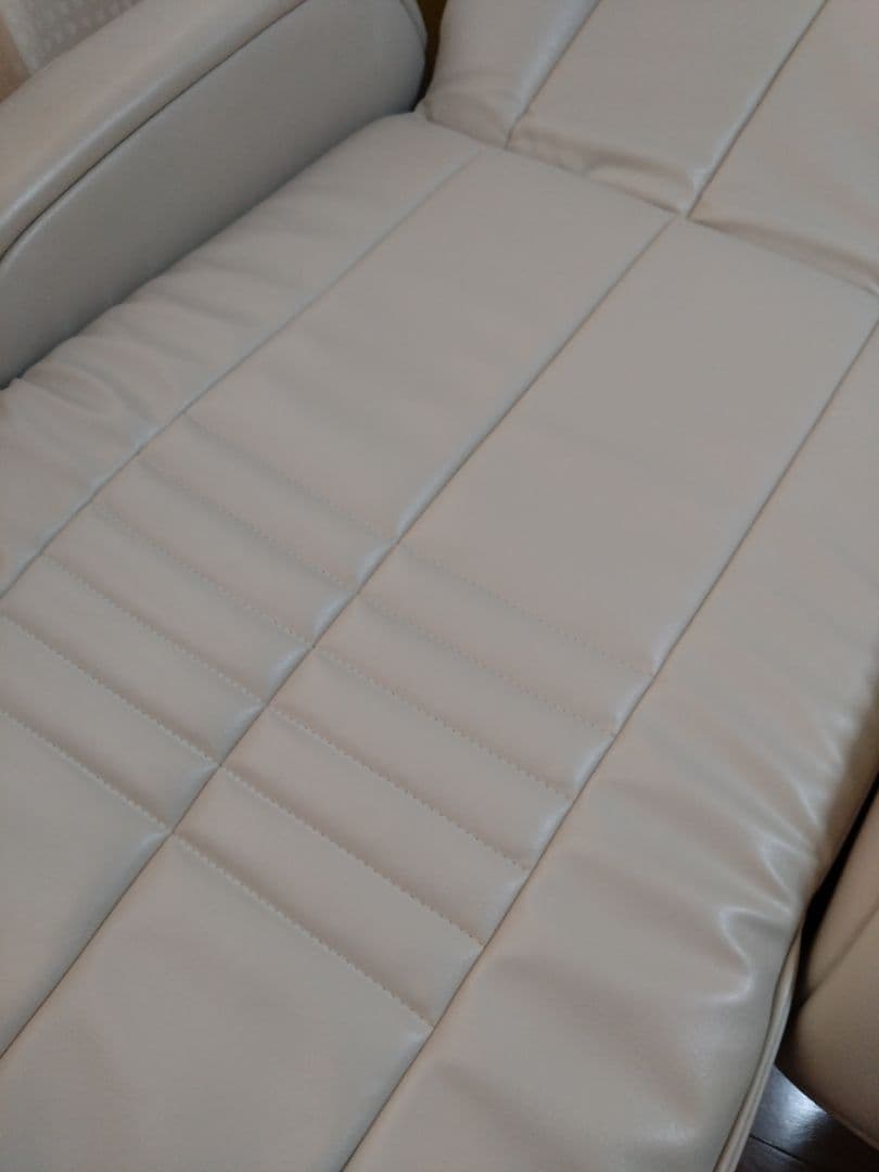 タカラベルモント「快適美顔」エステベッド