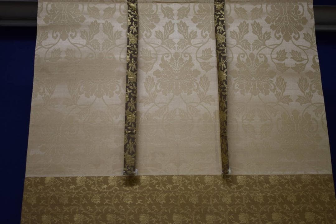 模写/圓山応挙/円山応挙/白梅に鴬図/絹表装/布袋屋掛軸HI-74 - メルカリ