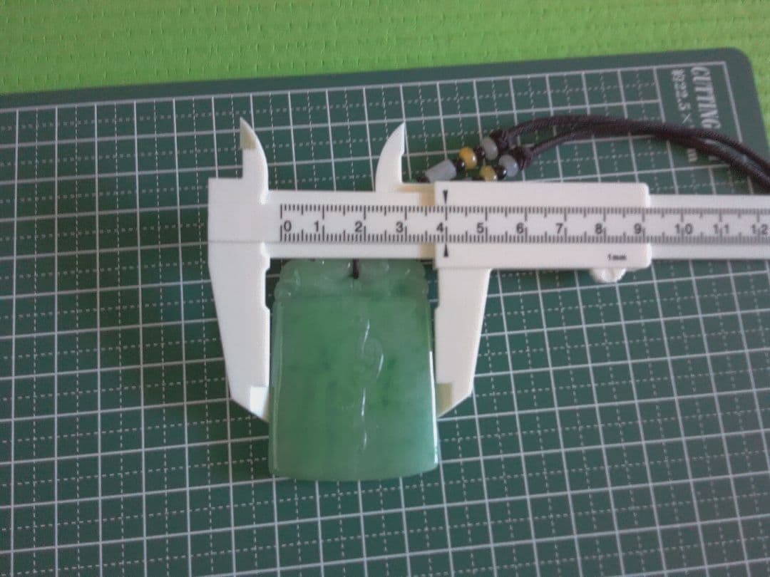 アンティーク★翡翠 緑色 ペンダントネックレス★《#九運国際貿易》