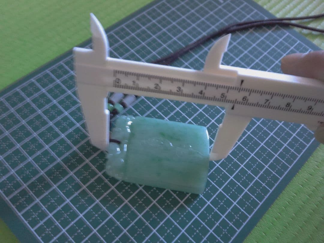 アンティーク★翡翠 緑色 ペンダントネックレス★《#九運国際貿易》