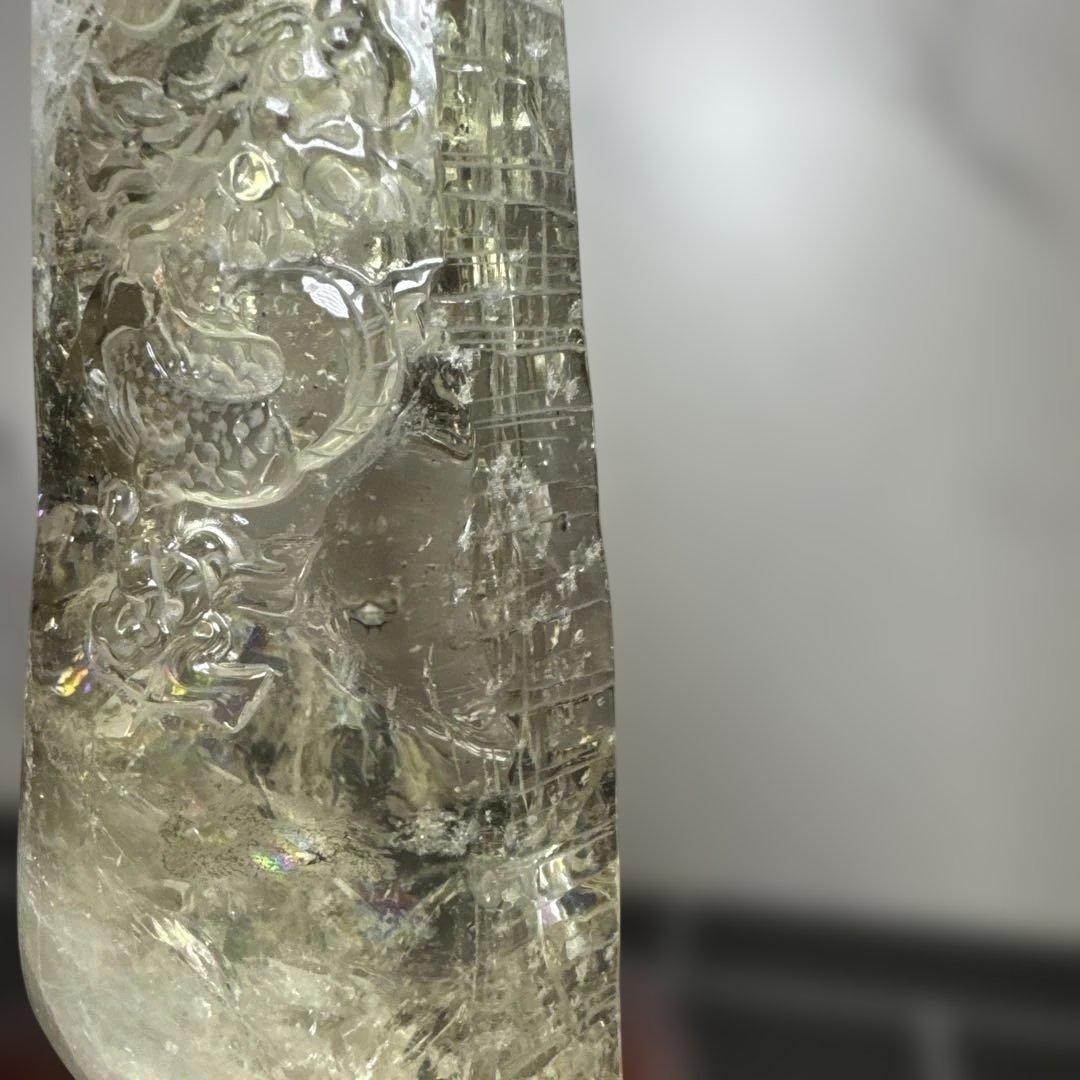 【コレクション】龍彫刻 シトリン原石 747g 高透明 虹入り 台座付