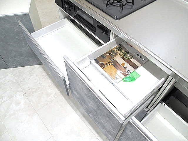 【展示品】クリナップ ラクエラ システムキッチン W212ｃｍ（約）石目調グレー