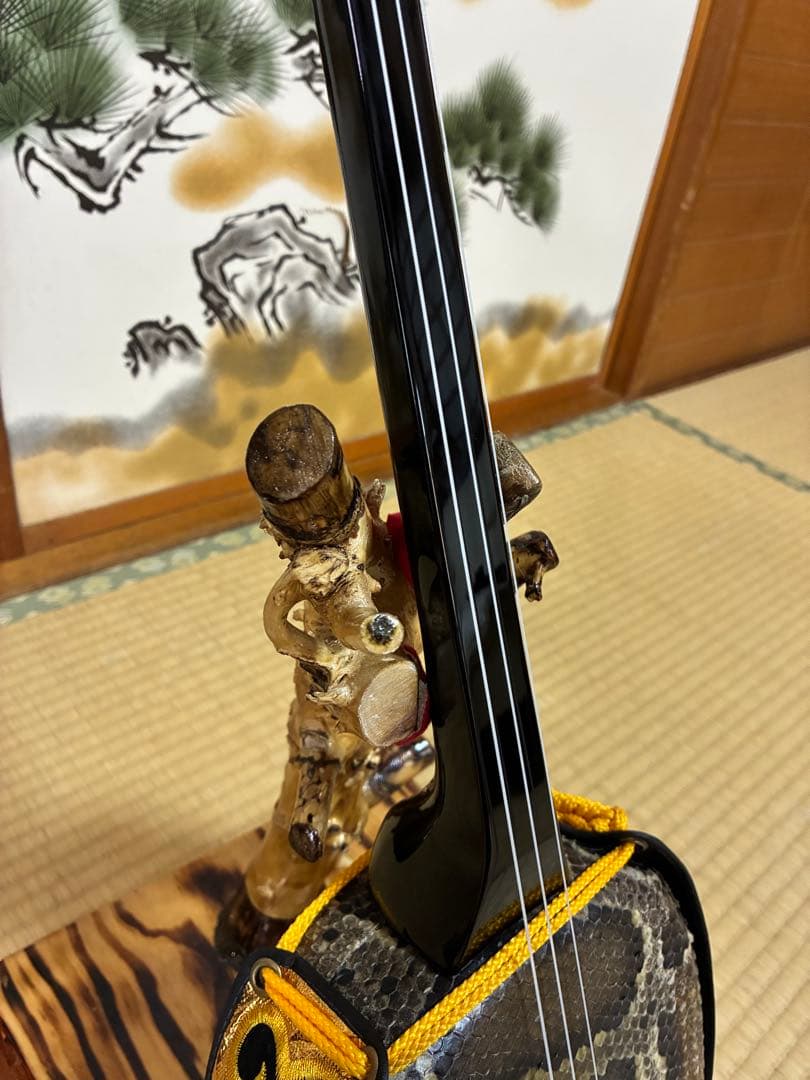 沖縄三線！貴重！知念大工型！本蛇皮！本張り！【一枚張り】⑥⑭