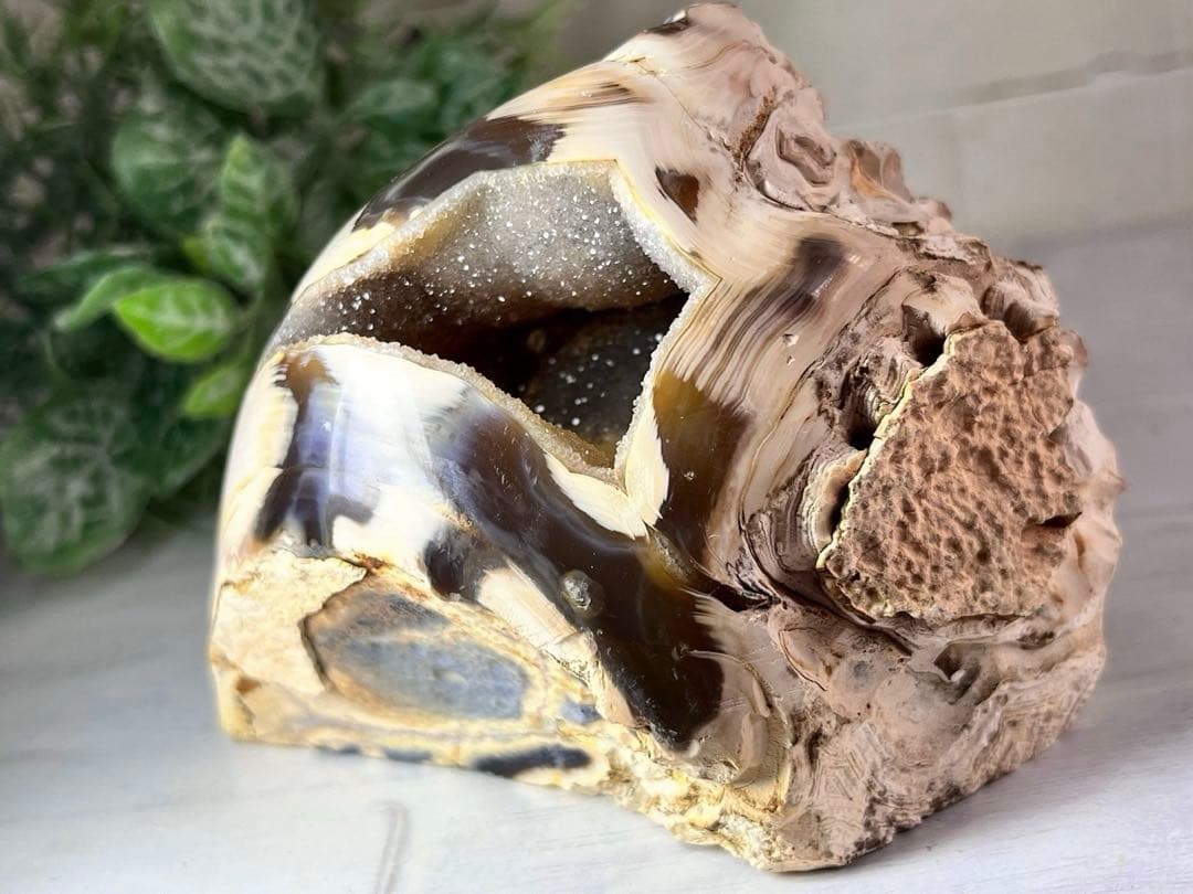 大サイズ　瑪瑙　アゲート ジオード　原石　晶洞　置物