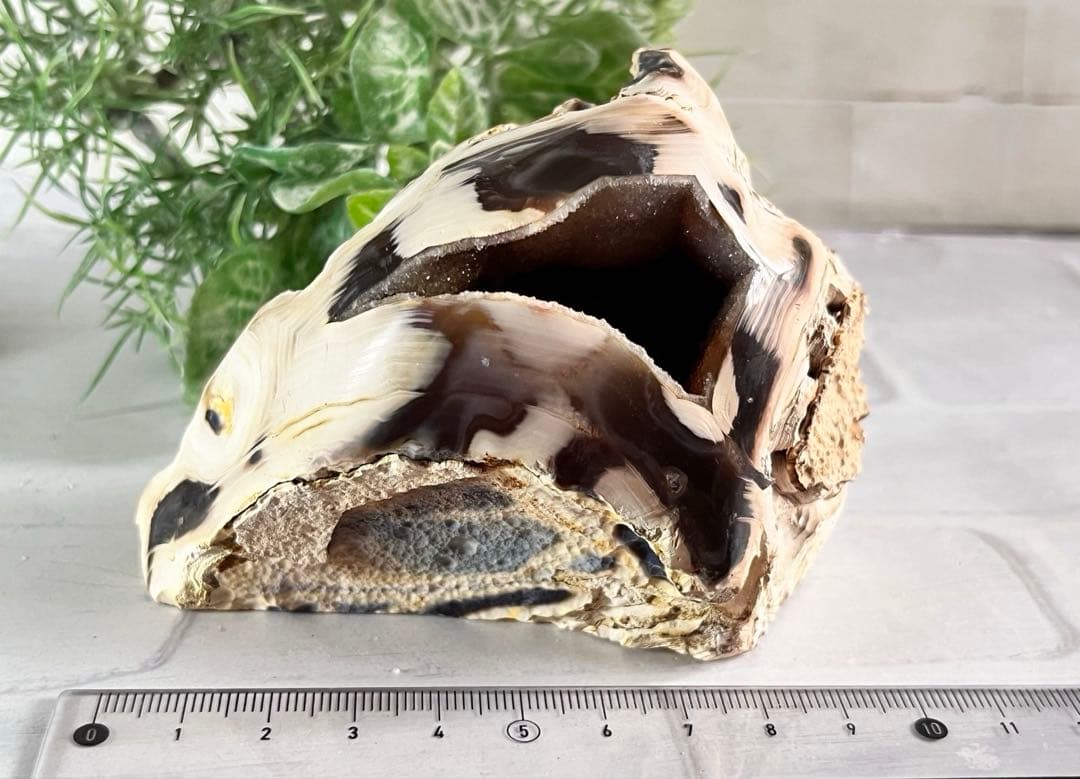 大サイズ　瑪瑙　アゲート ジオード　原石　晶洞　置物