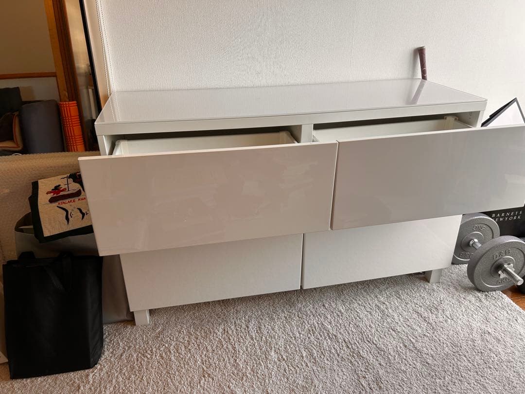 IKEA キャビネット　ベストー