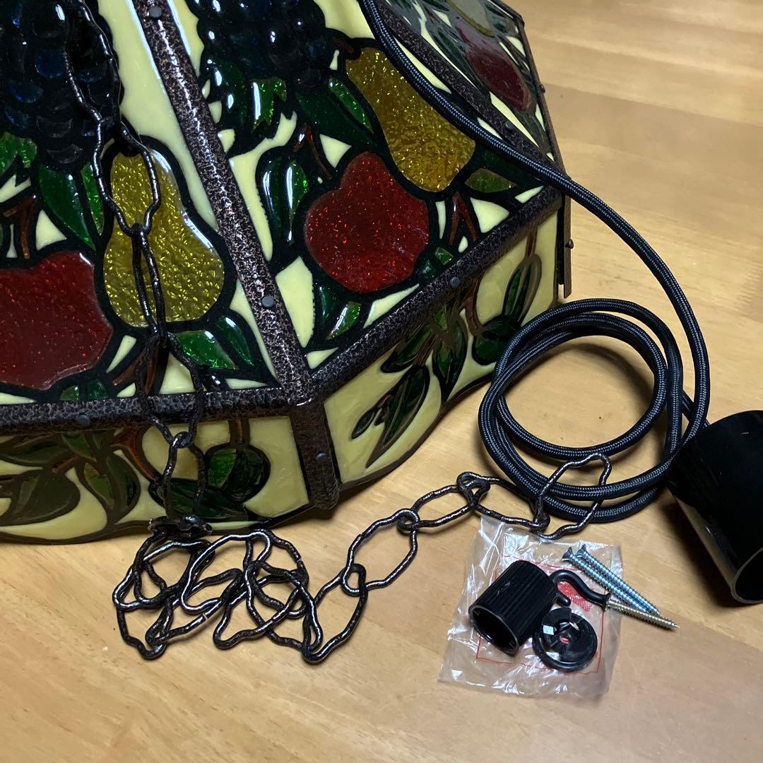 ステンドグラス風ペンダント照明（引掛シーリング式、取付具付き）