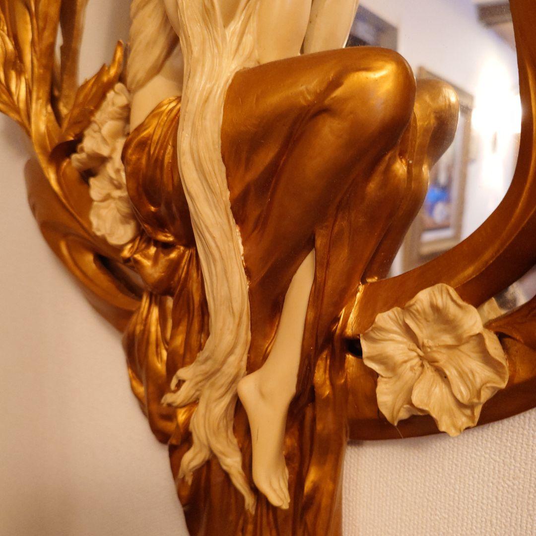 アールヌーボー風 壁掛け鏡 女性彫刻