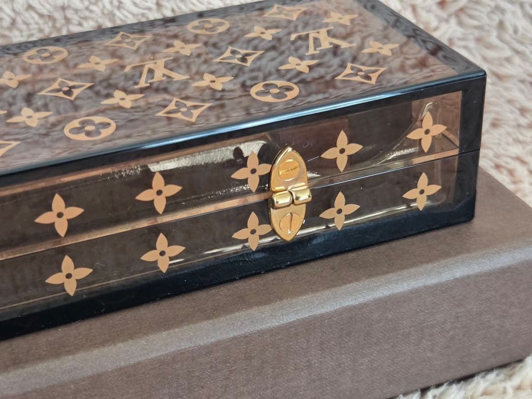 【新品未使用】ルイ・ヴィトン　25周年記念　木製箸セット　アクリルケース付き