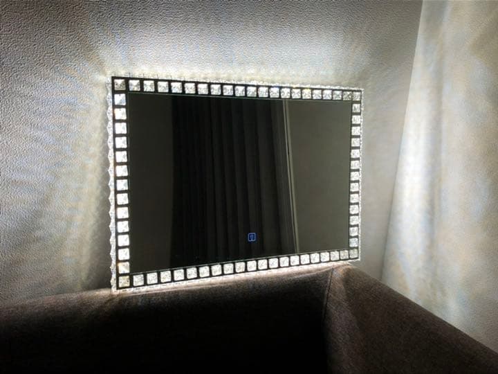 壁掛けミラー(ライト付き)