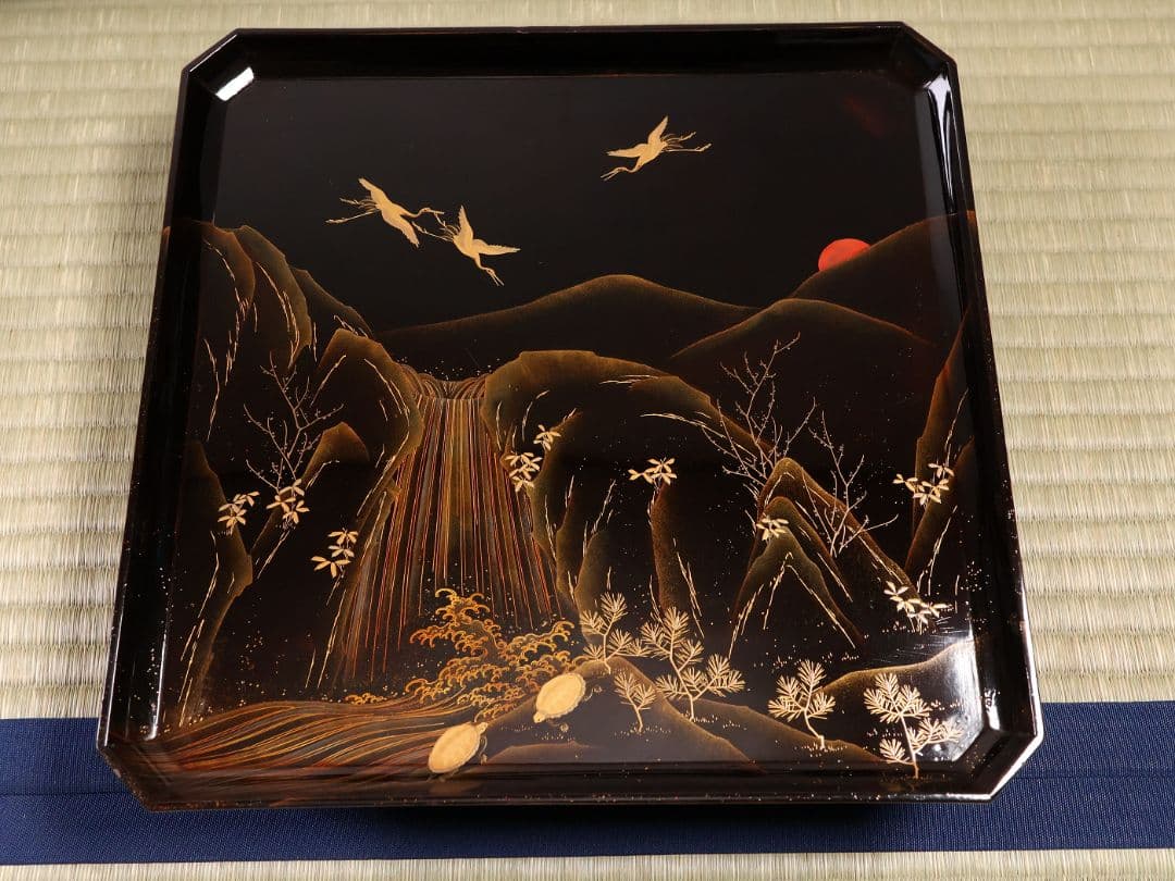 漆芸 山水松竹梅 蝋色塗硯蓋形座附膳 十客 金蒔絵 四方膳 蓬莱鶴亀