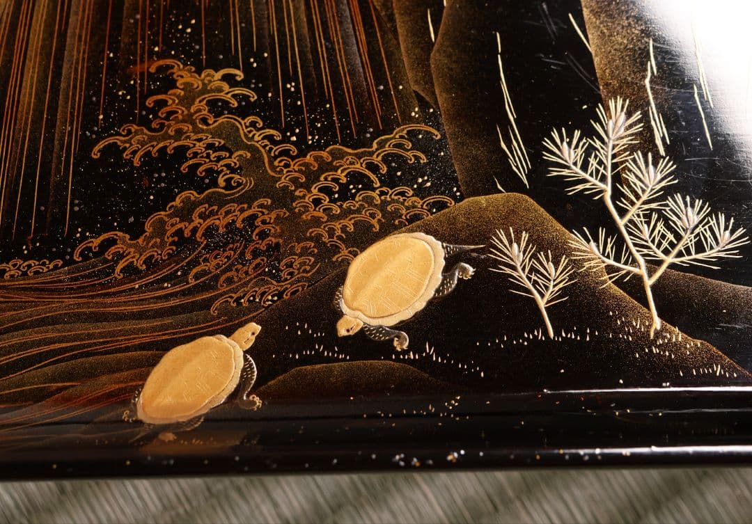 漆芸 山水松竹梅 蝋色塗硯蓋形座附膳 十客 金蒔絵 四方膳 蓬莱鶴亀