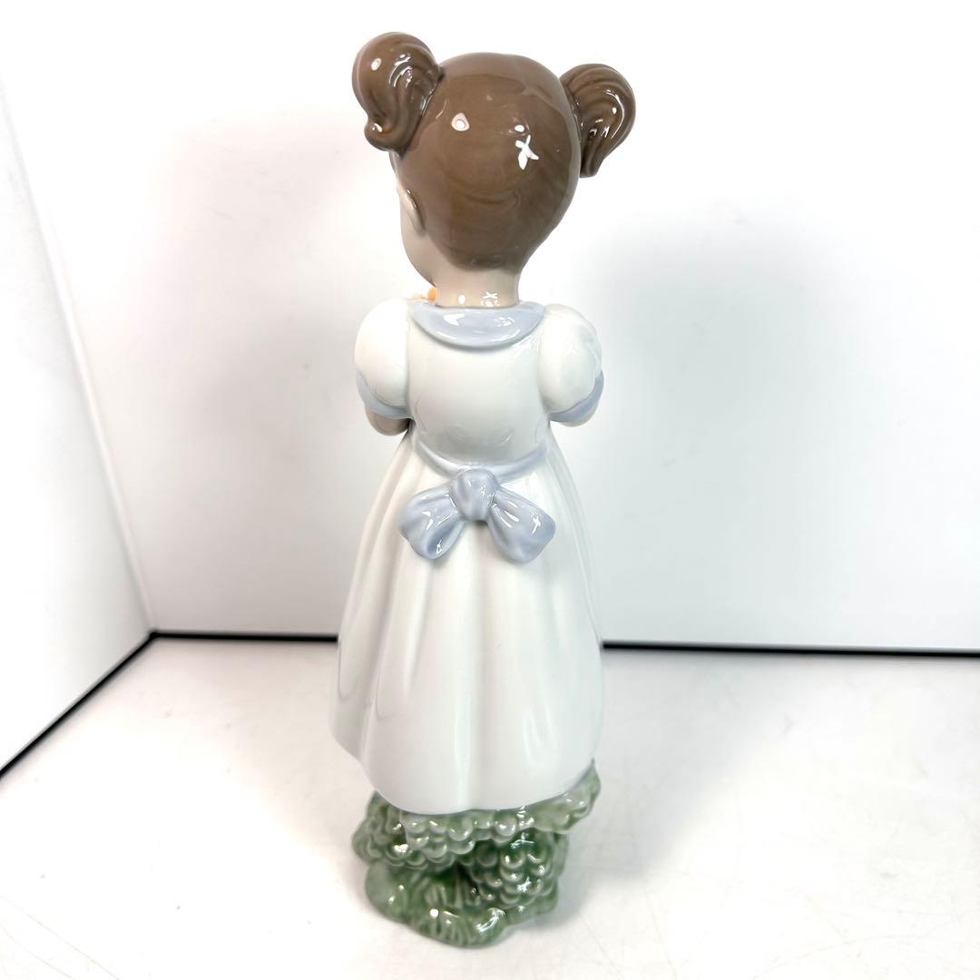 極美品】【箱付き】Lladr リヤドロ 素敵なお花 オブジェ 置物 - メルカリ