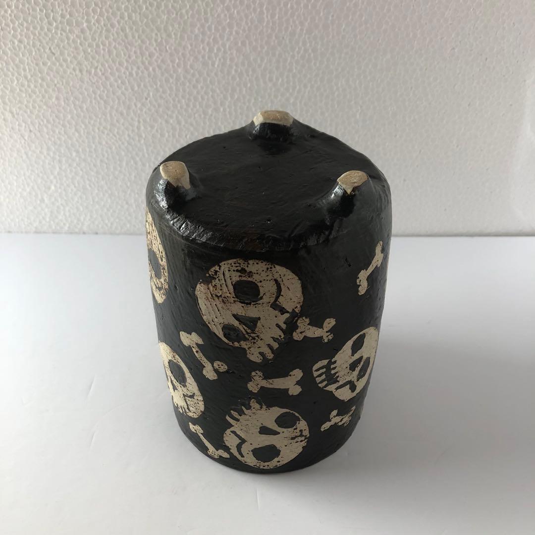 工房十鶴　ドクロ柄　筒形の器　フラワーベース 花器 カトラリースタンド やちむん