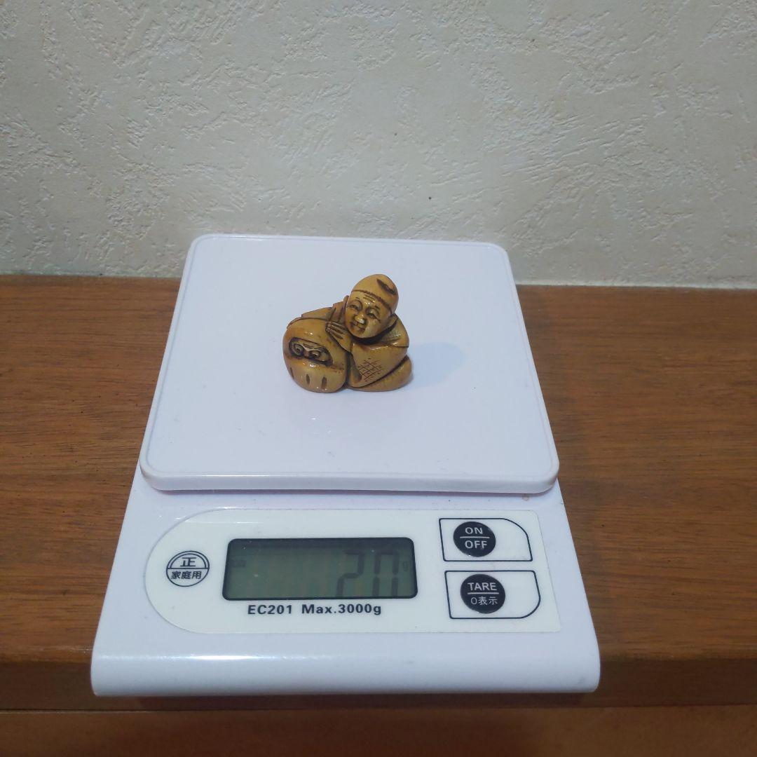 時代提げ物 人物根付 天然素材 在銘【達磨職人】高さ約3.3cm 重さ約20ｇ