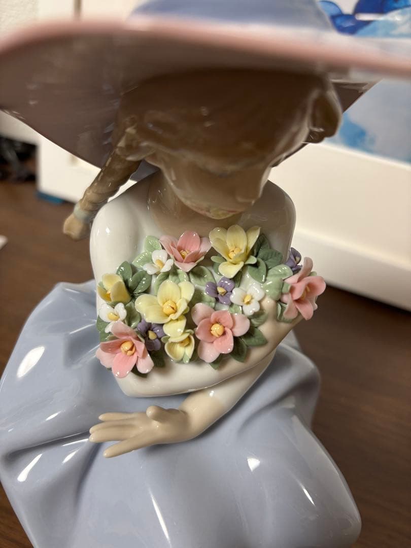 リヤドロ　花の香りに包まれて