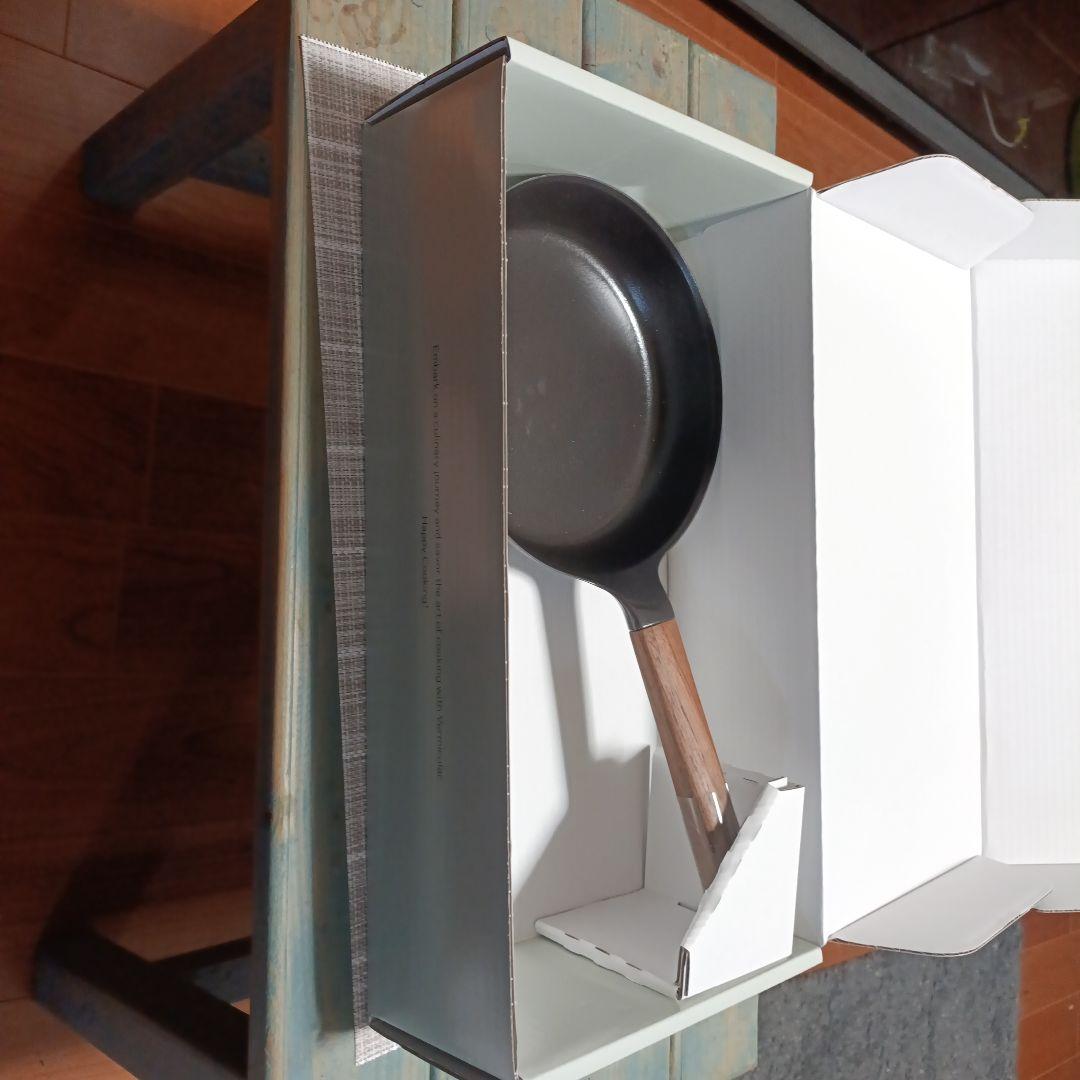 VERMICULAR 鋳鉄フライパン 約20cm