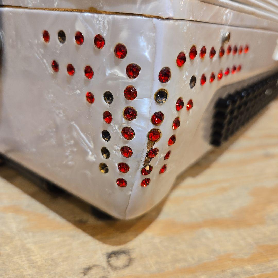 希少 レアカラー TOMBO No.65 CHANSON アコーディオン - メルカリ