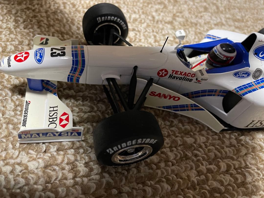 F1 スチュワート1997 1/18 マグヌッセン - メルカリ