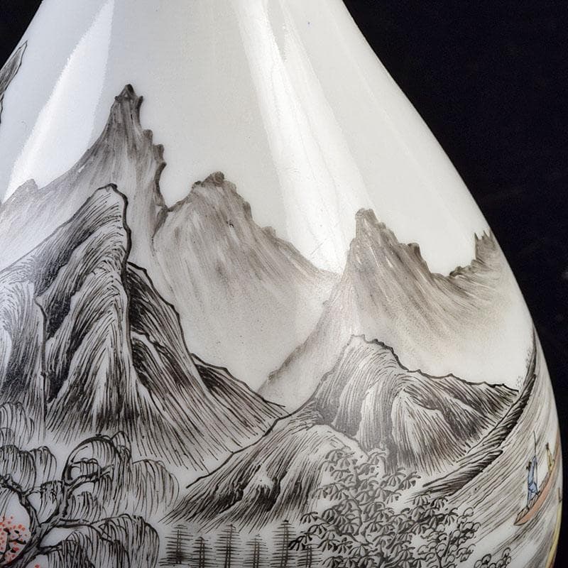 中国 乾隆年製款 粉彩 色絵 山水人物文 玉壷春瓶 V