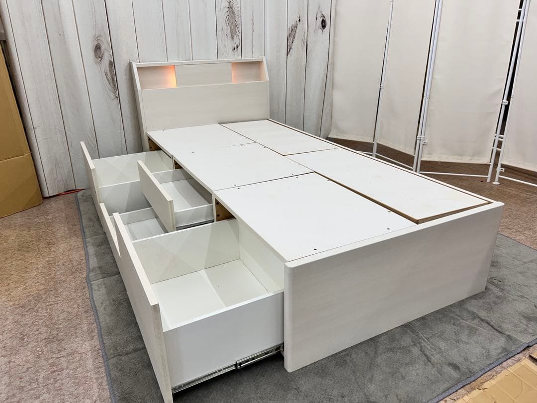 引き出し4杯付きシングルベッドフレーム