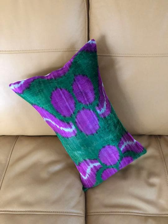 希少　クッションカバー