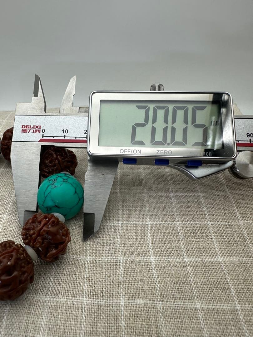 ☆天然☆ 本金剛菩提樹数珠 ターコイズ ブレスレットフリーサイズ （稀有品）