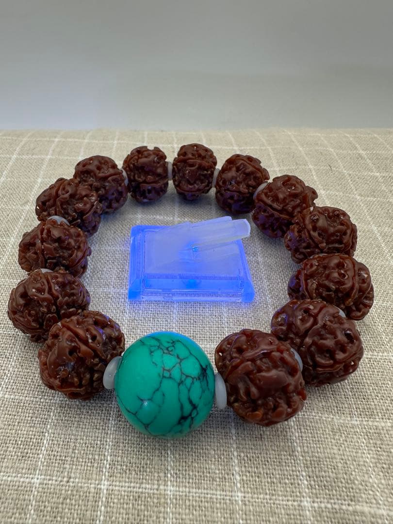 ☆天然☆ 本金剛菩提樹数珠 ターコイズ ブレスレットフリーサイズ （稀有品）
