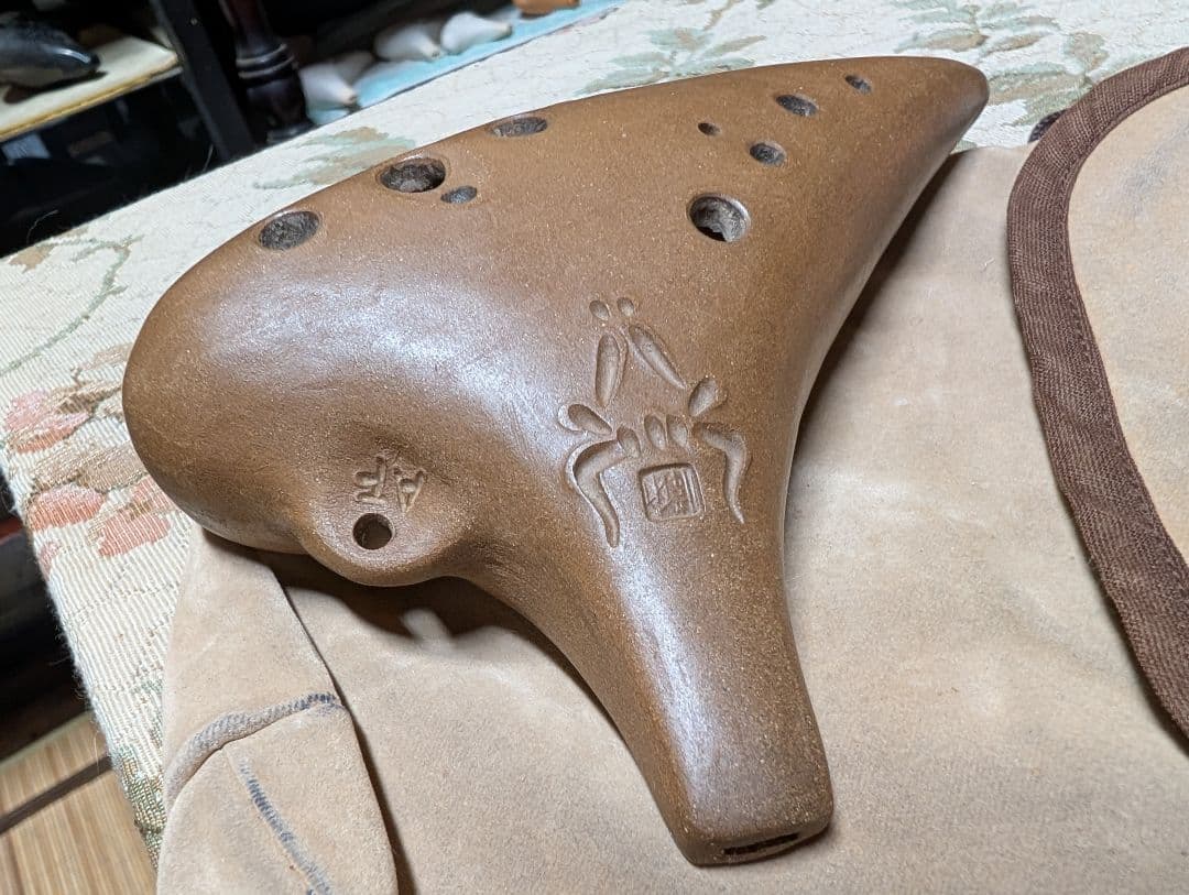 茶色 陶器 オカリナ 専用ケース付き(AF管)