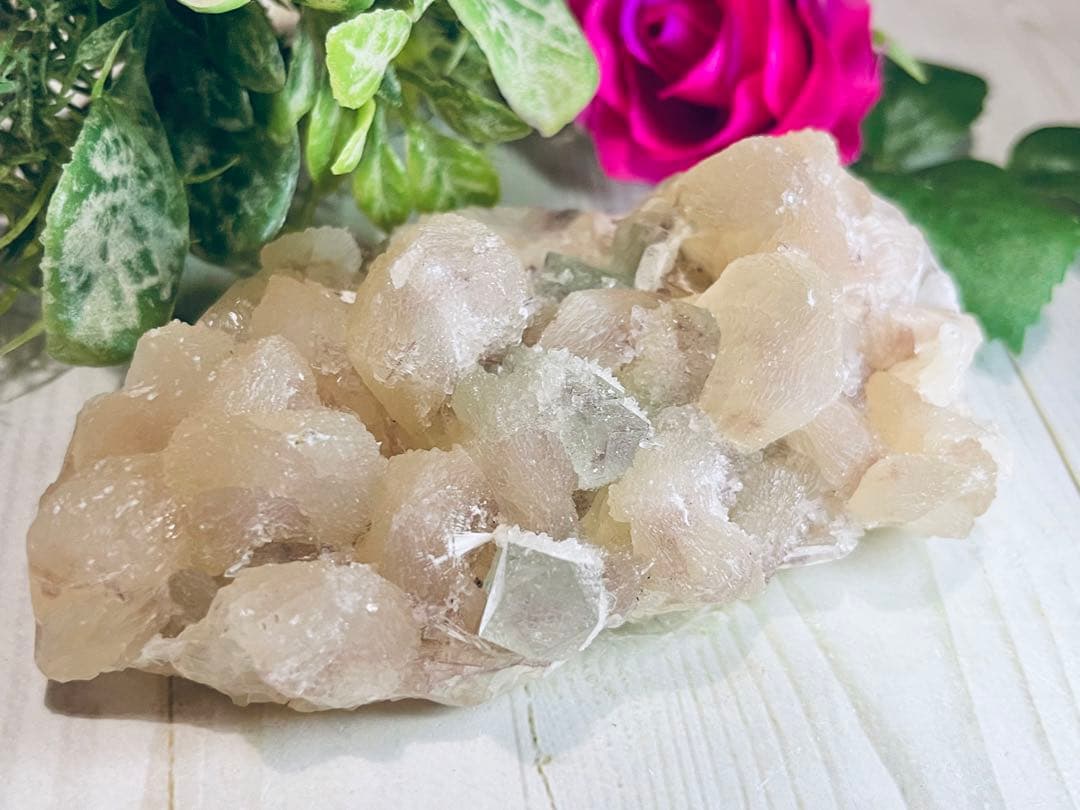 天使の水晶✨　グリーンアポフィライト　原石　魚眼石　スチルバイト　クラスター